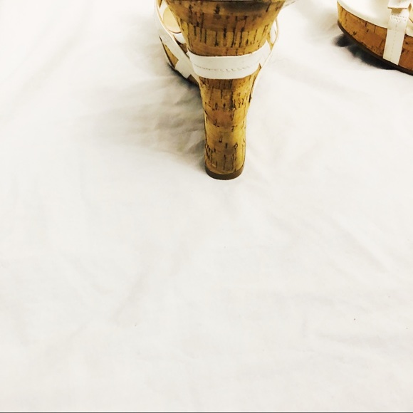 Guess White and Cream Wedge Heels with Bow Size 10 - Picture 7 of 7